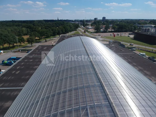 Nieuwe lichtstraat in Almelo Bolk transport