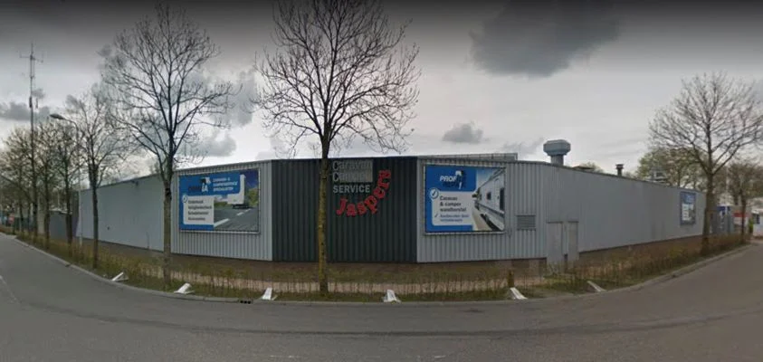 Oude beplating vervange