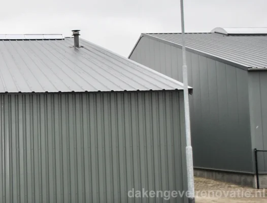 nieuwe stalen sandwich damwandplaten en lichtstraat